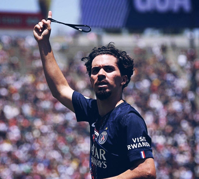 拜仁逆转挪威,奥亚尔萨瓦尔高光表现 拜仁逆转挪威,奥亚尔萨瓦尔高光表现