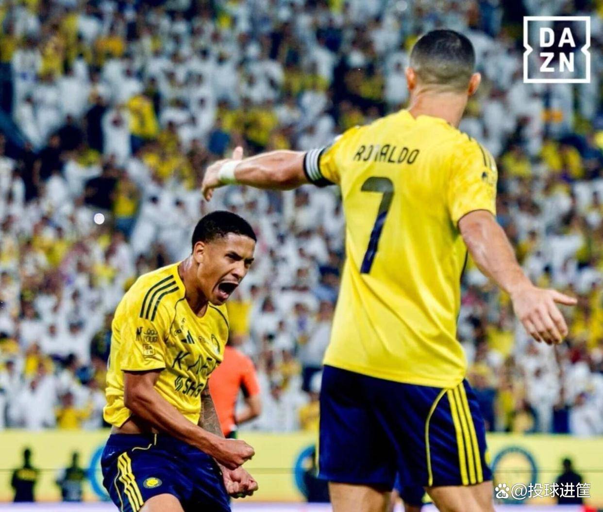 多特蒙德横扫波兰，C罗扛起全队