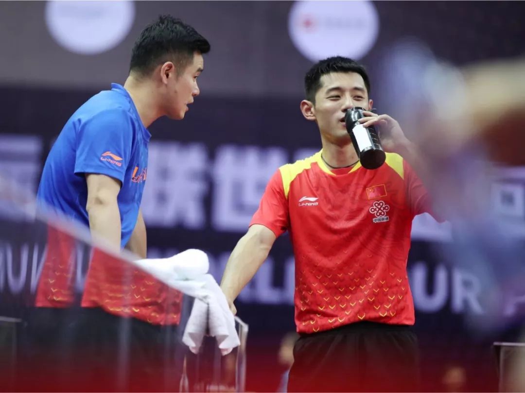 中国队力克瑞典队，张继科带队取胜