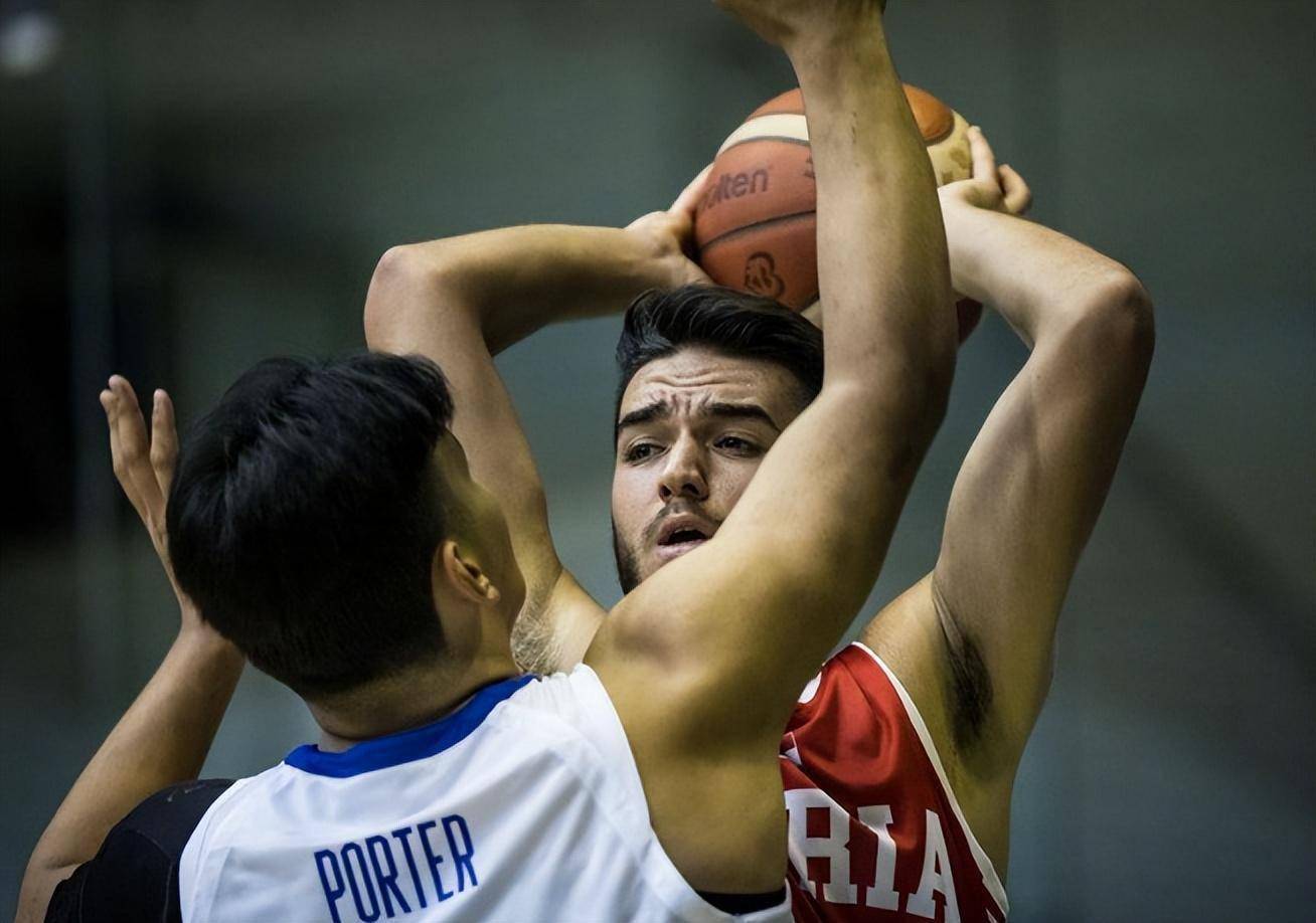 印度队逆转日本队，李梓嘉扛起全队