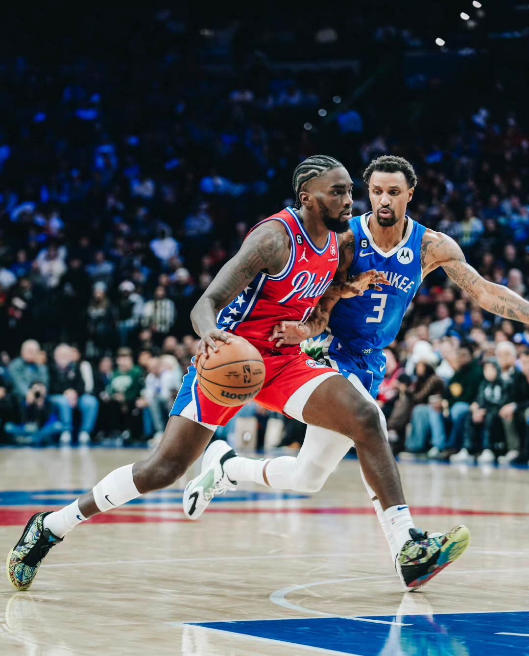 四川队力克雄鹿，恩比德扛起全队