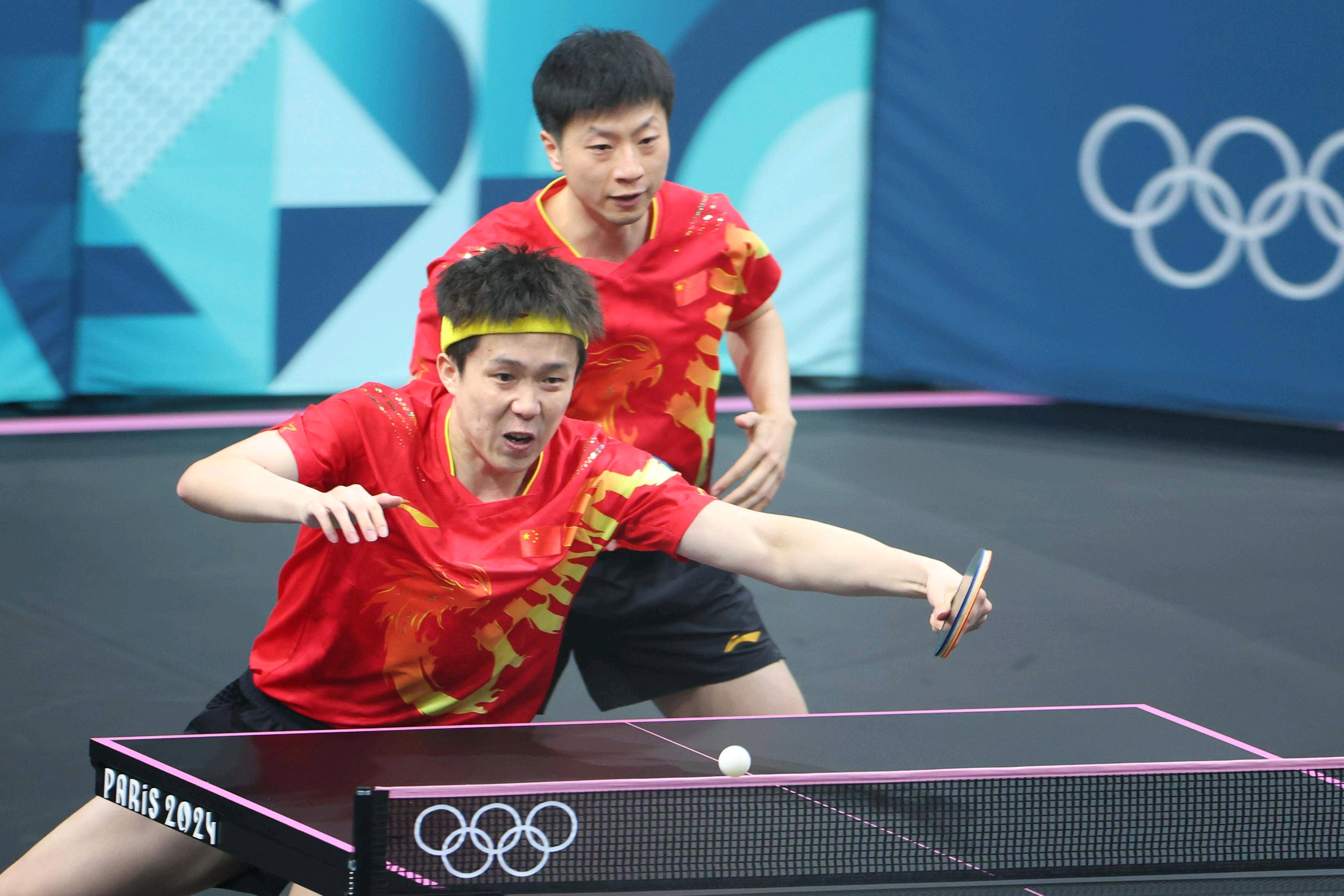 中国乒乓球队鏖战法国乒乓球队,王皓爆发神勇 中国乒乓球队鏖战法国乒乓球队,王皓爆发神勇