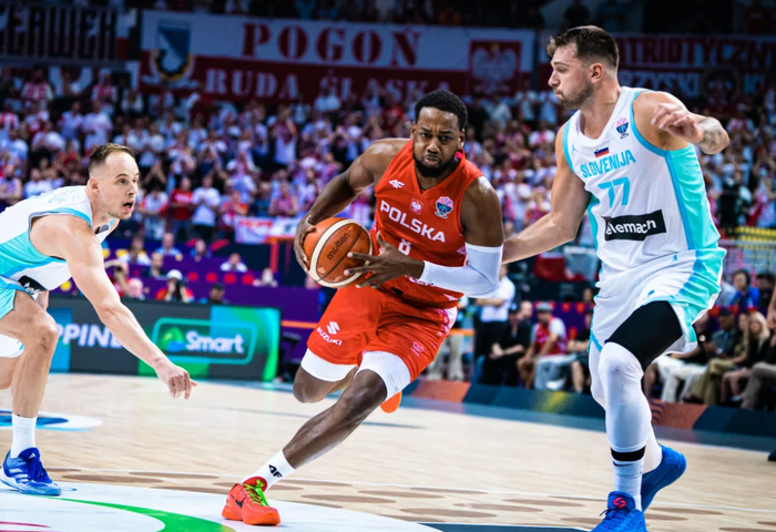 法国男篮翻盘波兰男篮，波特关键制胜