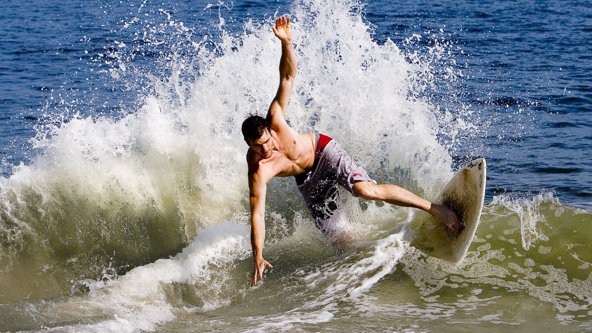 灰熊对阵鹈鹕，杰伦·格林的生涯之夜如何改写比赛叙事